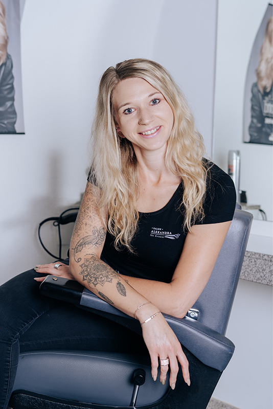 Alexandra Turrer, Inhaberin und Meisterfriseurin von Salon Alexandra in Markt Hartmannsdorf